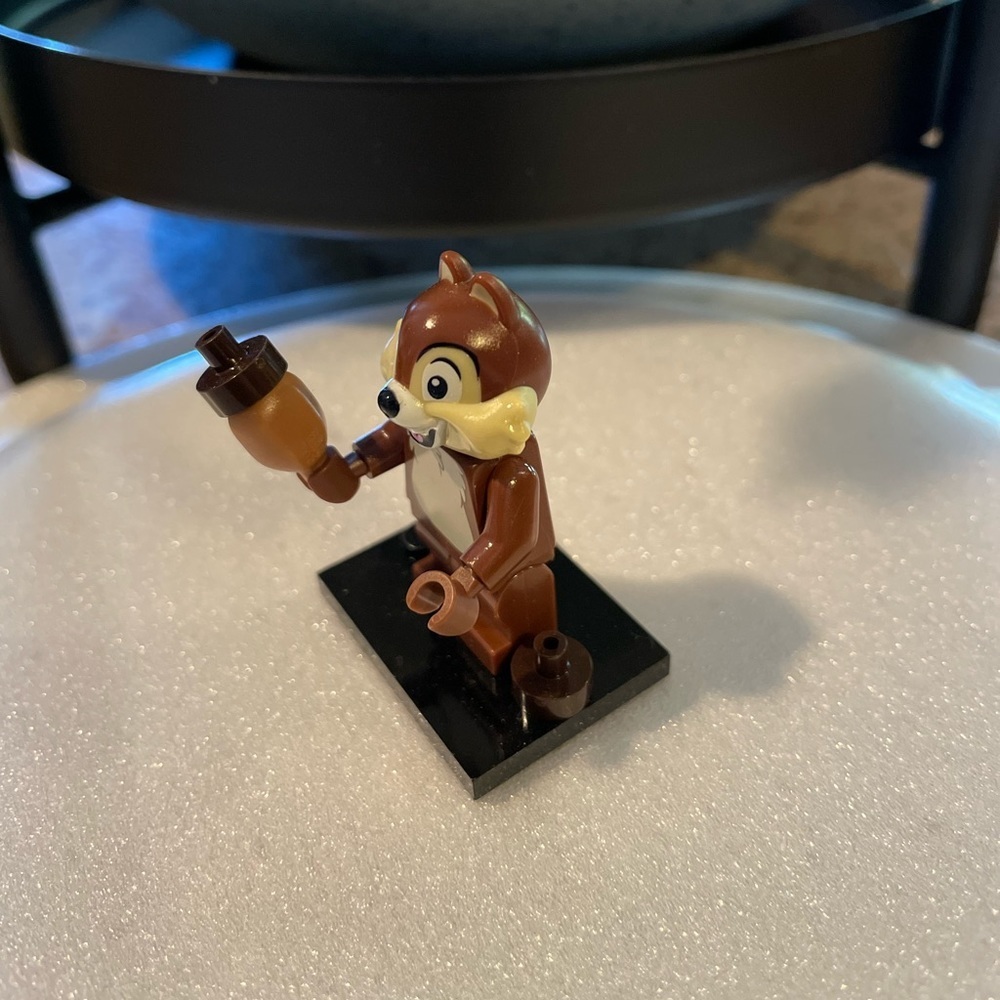 Disney Lego Minifigure “Chip” - Picture 3 of 5